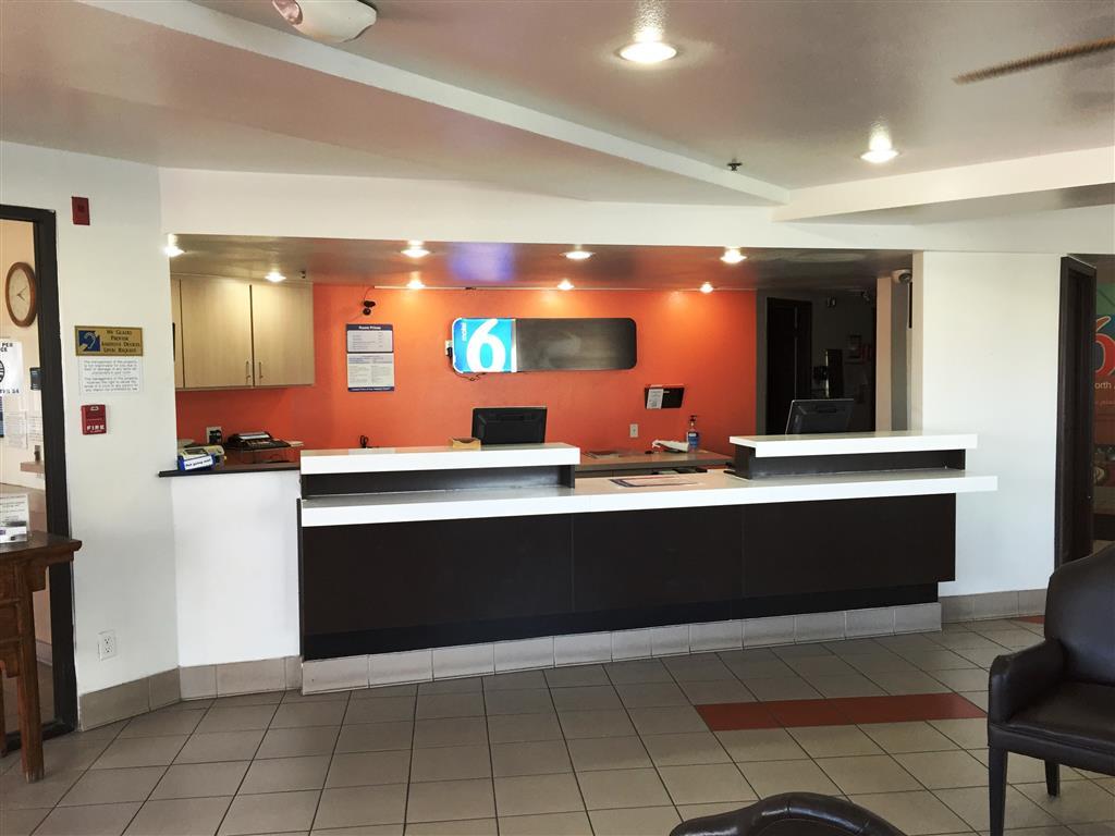 Motel 6-Brownsville, Tx North 내부 사진