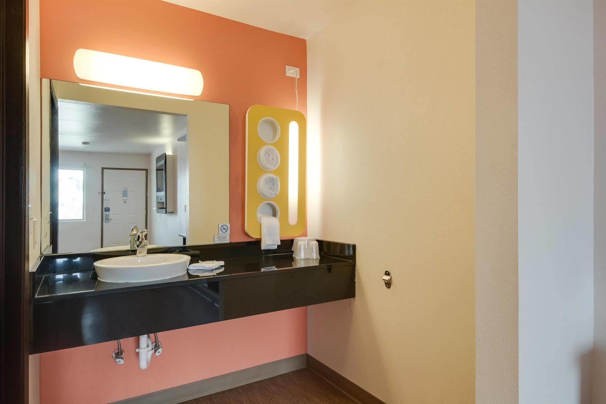 Motel 6-Brownsville, Tx North 외부 사진