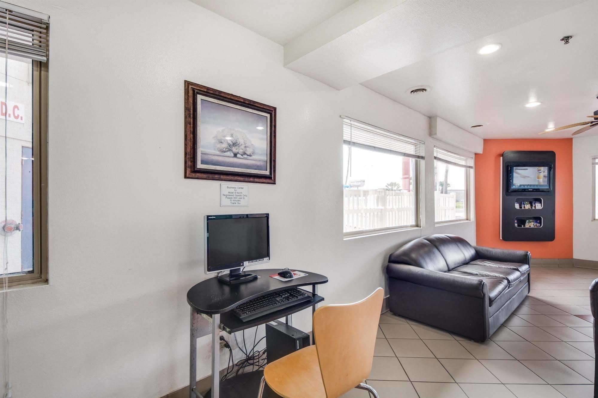Motel 6-Brownsville, Tx North 외부 사진